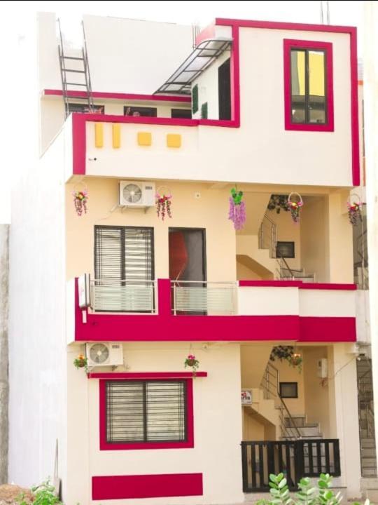 Jai Swaminarayan Delux Homestay Garudeshwar المظهر الخارجي الصورة