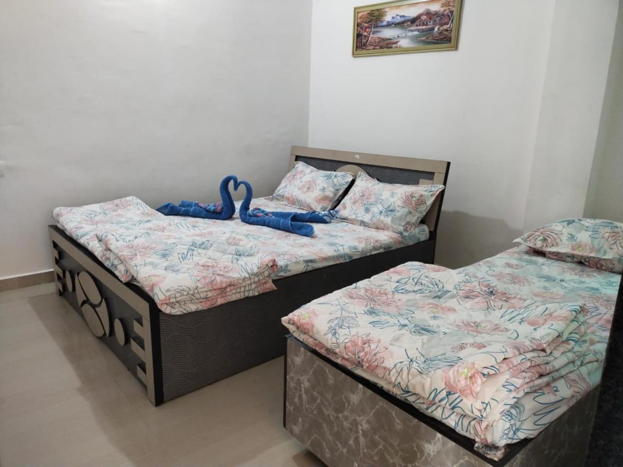 Jai Swaminarayan Delux Homestay Garudeshwar المظهر الخارجي الصورة