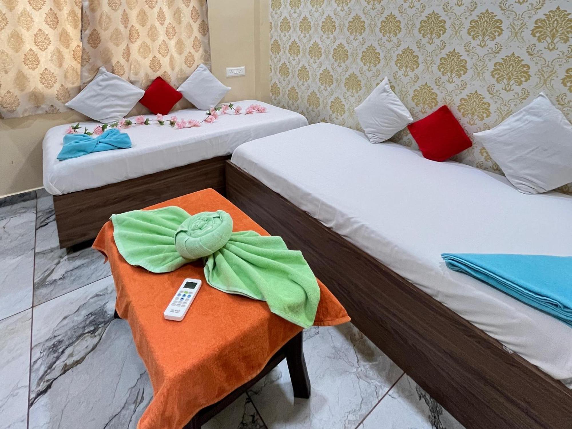 Jai Swaminarayan Delux Homestay Garudeshwar المظهر الخارجي الصورة