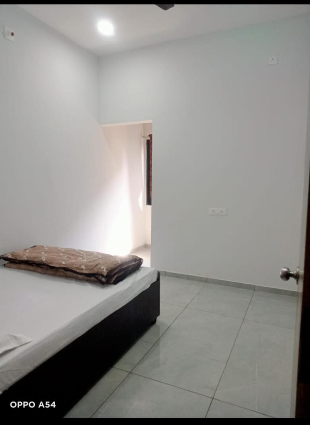Jai Swaminarayan Delux Homestay Garudeshwar المظهر الخارجي الصورة