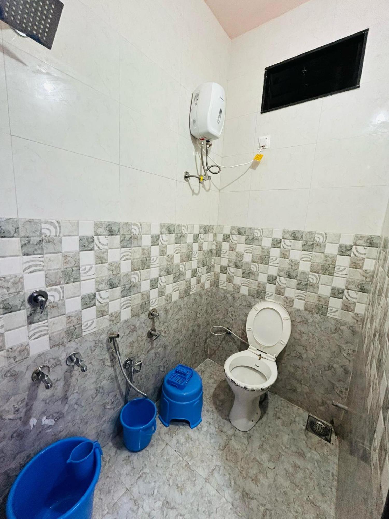 Jai Swaminarayan Delux Homestay Garudeshwar المظهر الخارجي الصورة